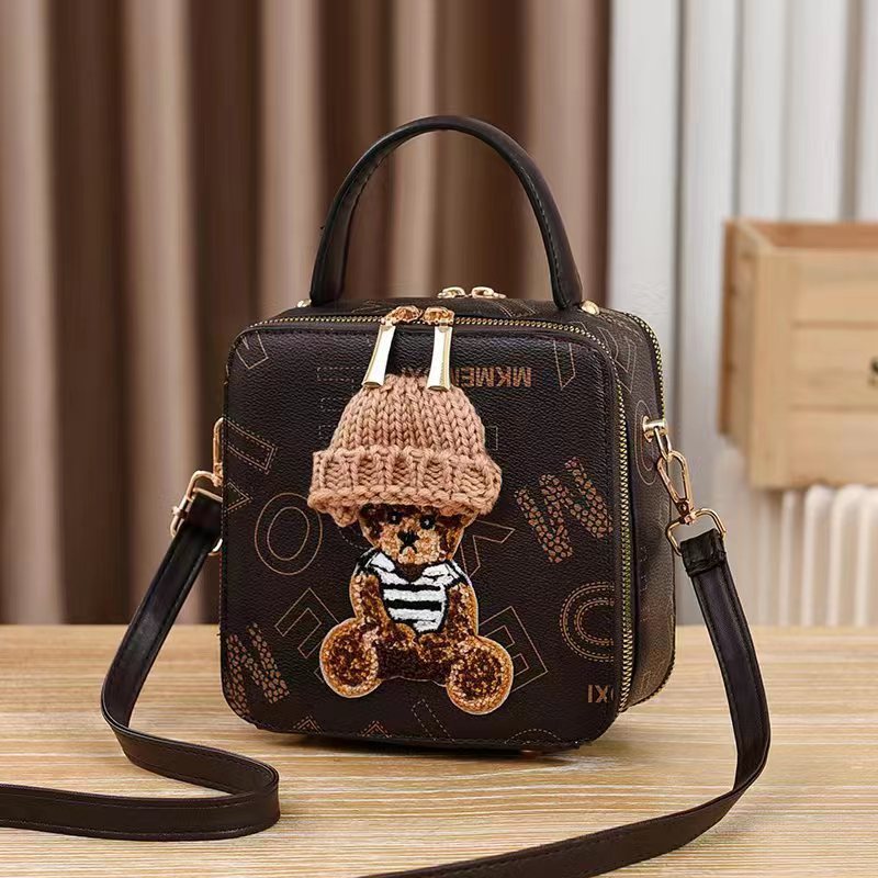 Cute Bear-Shaped Box Shoulder Bag"