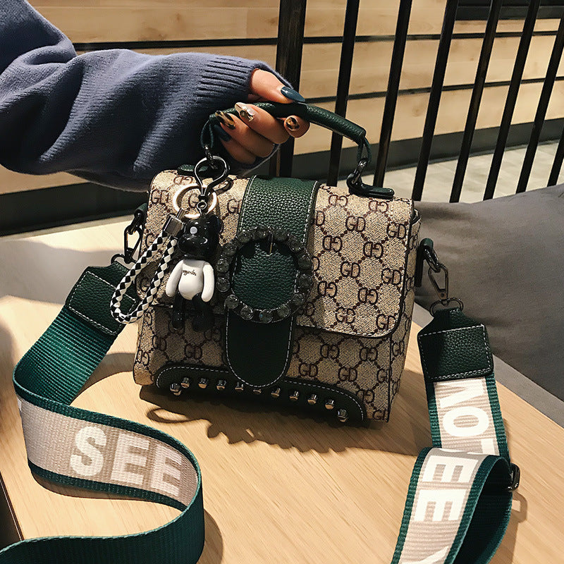 RegalPrint – Elegant Diamond Pattern Tote Bag
