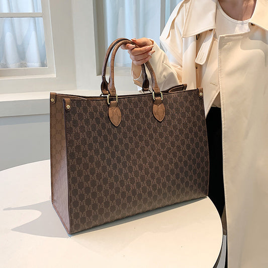 RetroVibe – Vintage-Style Shoulder Tote for Women