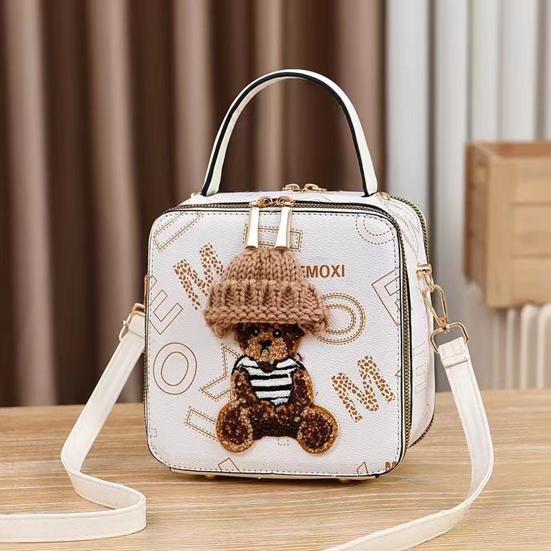 Cute Bear-Shaped Box Shoulder Bag"