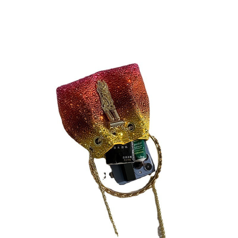 GlimmerTote – Elegant Rhinestone Chain Handbag
