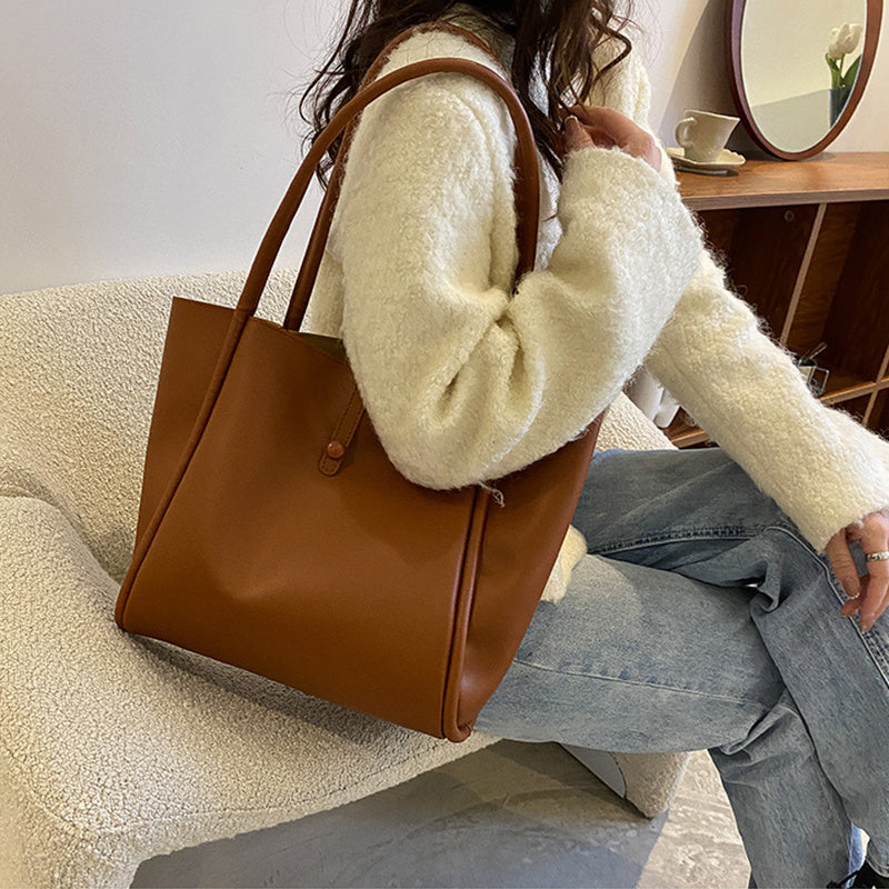 StyleEase – Women's Fashion Tote with Pouch