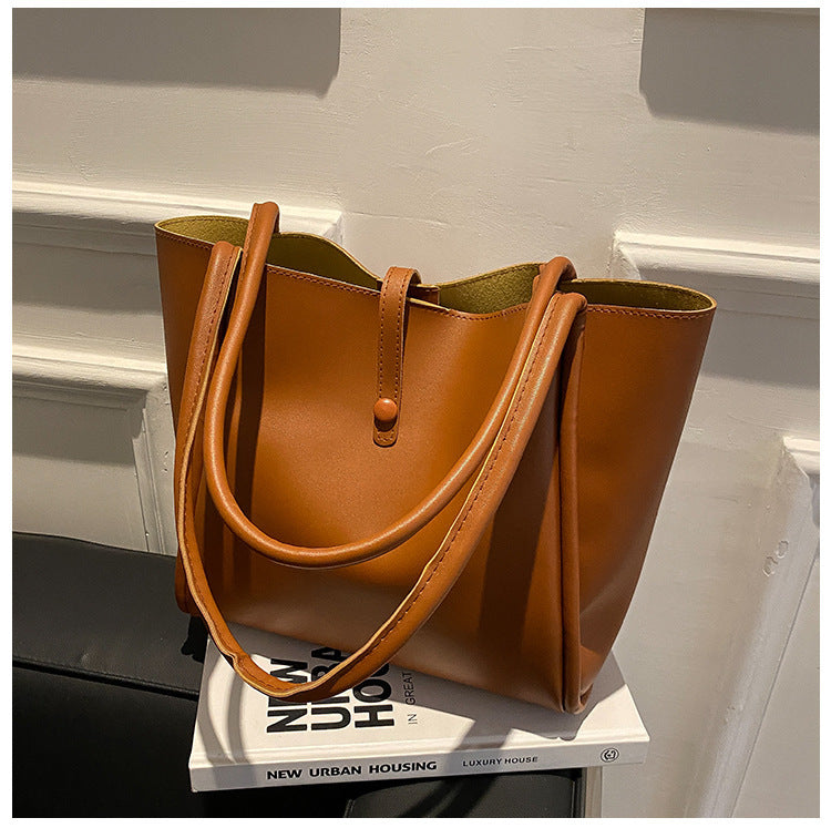 StyleEase – Women's Fashion Tote with Pouch