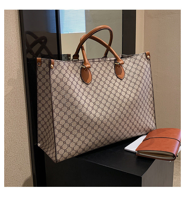 RetroVibe – Vintage-Style Shoulder Tote for Women