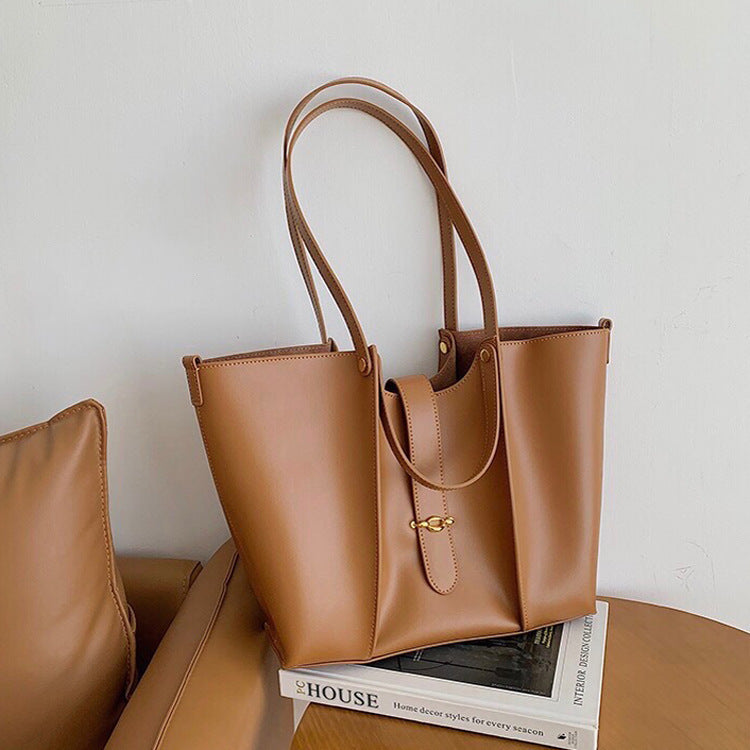 Valeori RegalTote – Elegant Leather Handbag for Women