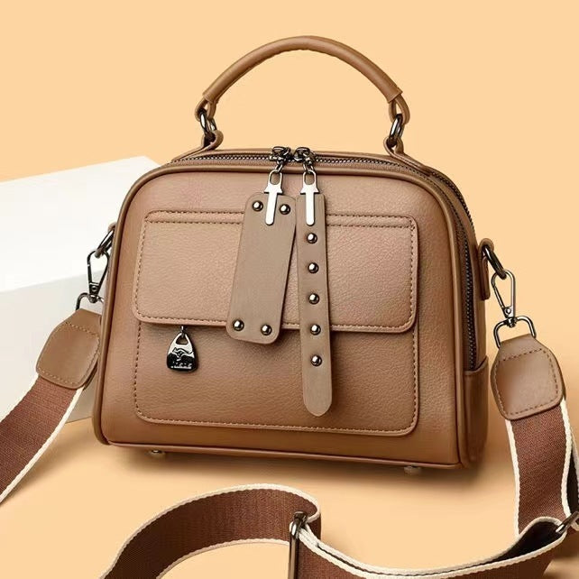 "Elegant Women's Tote – Spacious & Versatile"