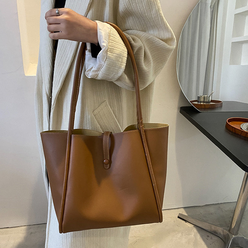 StyleEase – Women's Fashion Tote with Pouch