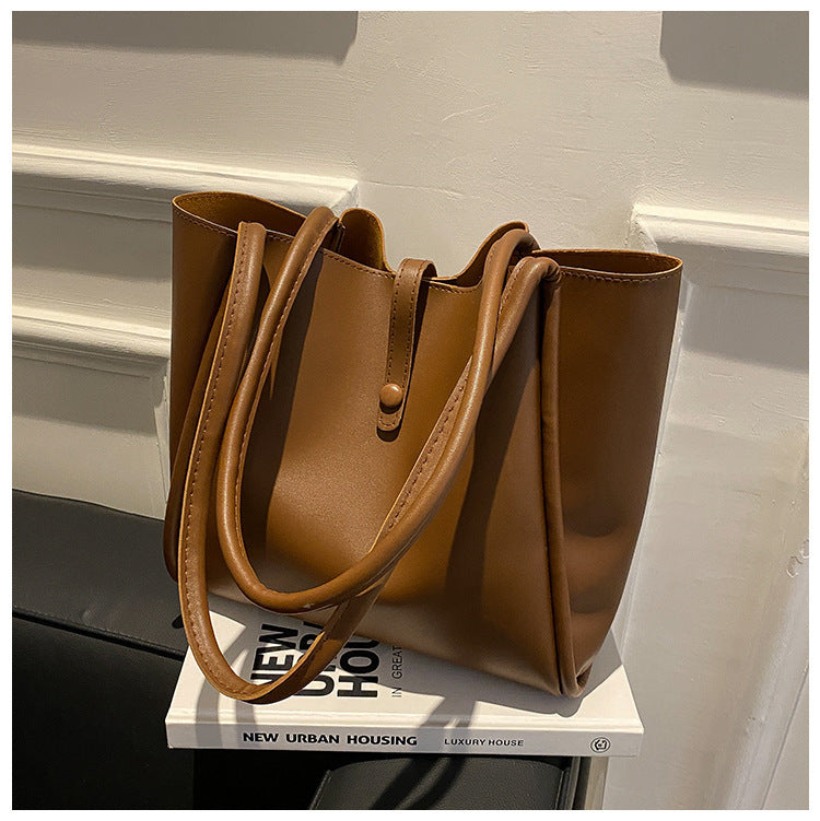 StyleEase – Women's Fashion Tote with Pouch